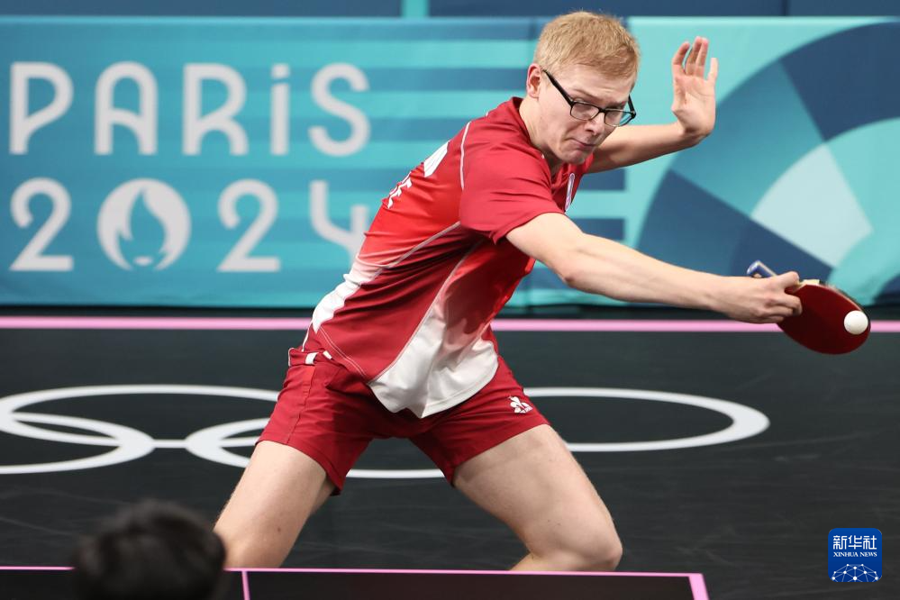 他们继续保 他们继续保